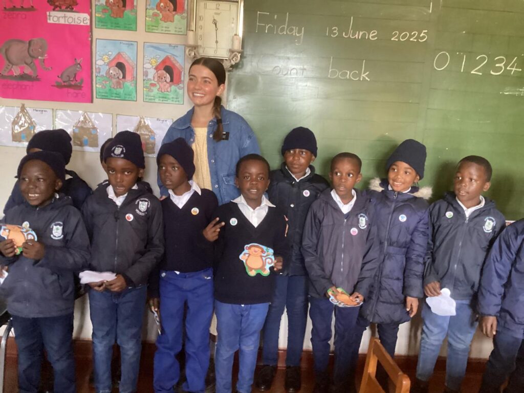 Oakland primary school supported reading class